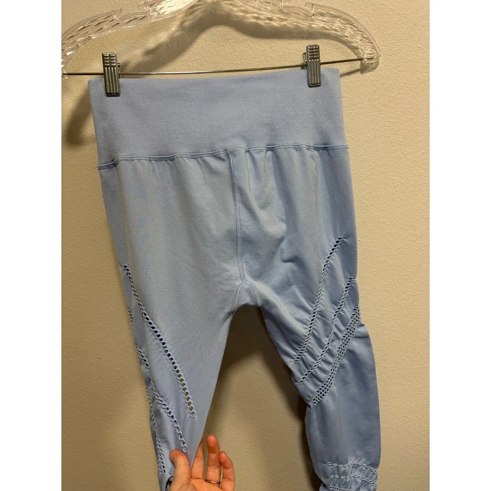 Alo Yoga High Rise Seamless Pointelle Mesh Leggings Light Blue Medium